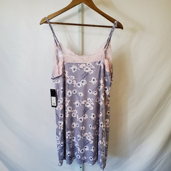 NWT BCBG MAXARIA - Picture 2 of 4